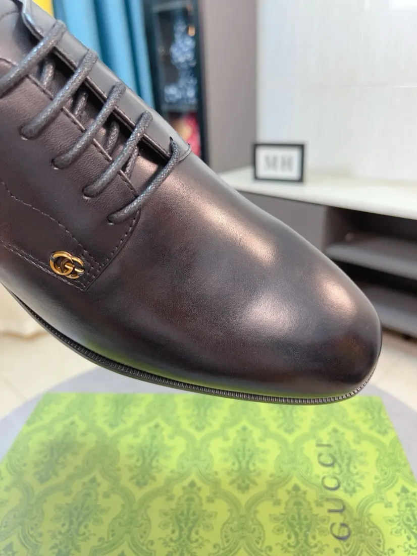 Men's Men's Shoes 💰520🌹🌹Niuli [GUCCI Gucci] A new style of formal men's leather shoes is coming~ The original quality upper is made of patent leather imported from Italy, the leather is soft and delicate, comfortable and soft first-layer cowhide lining, rubber wear-resistant outsole, the shoe shape is dignified and domineering, and the luxury charm cannot be concealed! The natural and free nouveau riche leads the trend. Code number: 38-44
